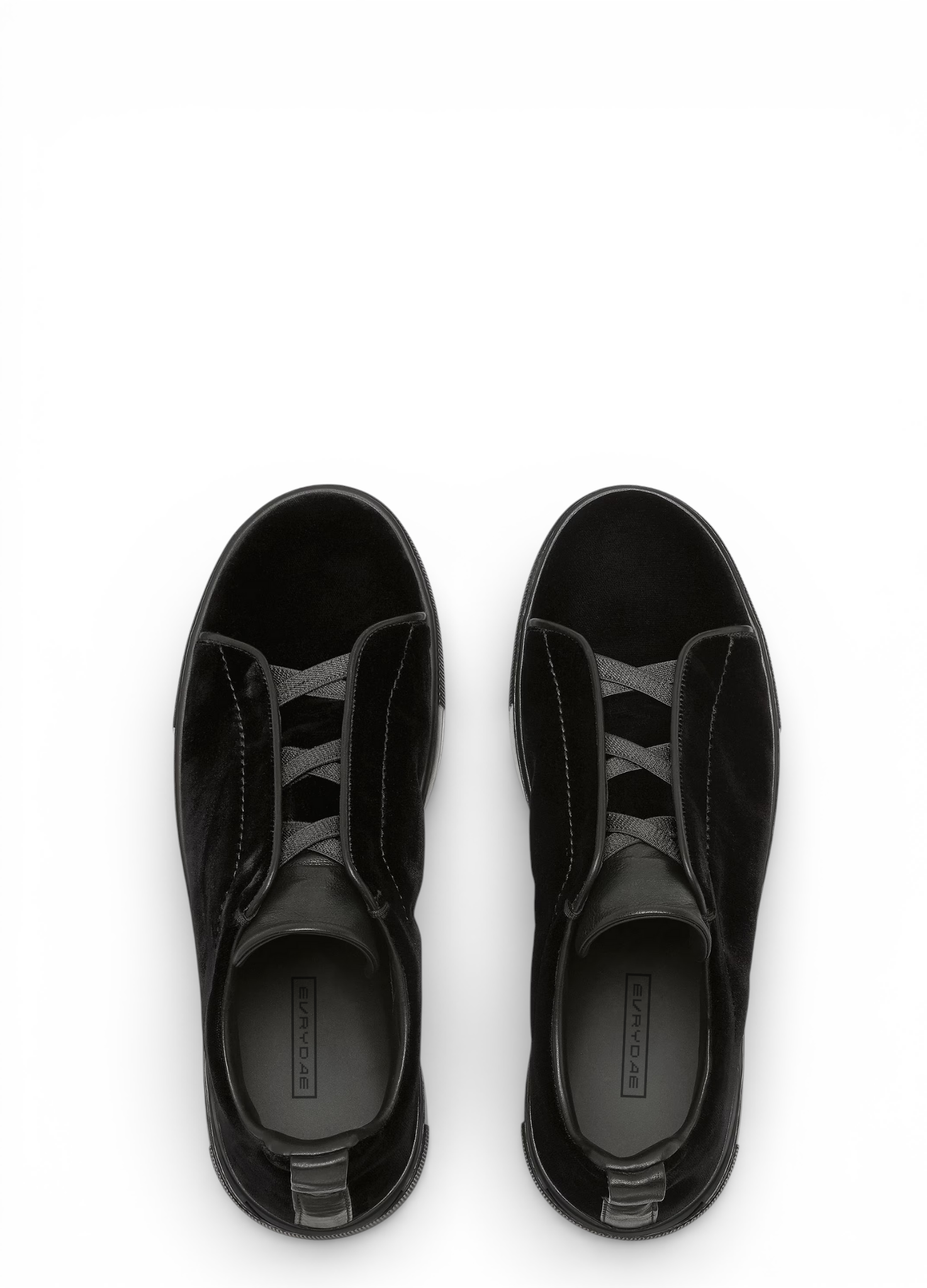 ICONIC TRIPPLE BAND SNEAKER